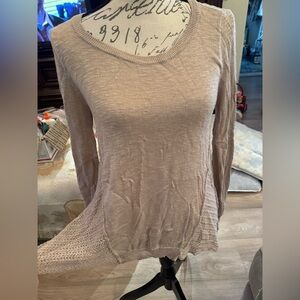 Poof! Textured Beige Knit Top med anything labeled 3/for 10$ is